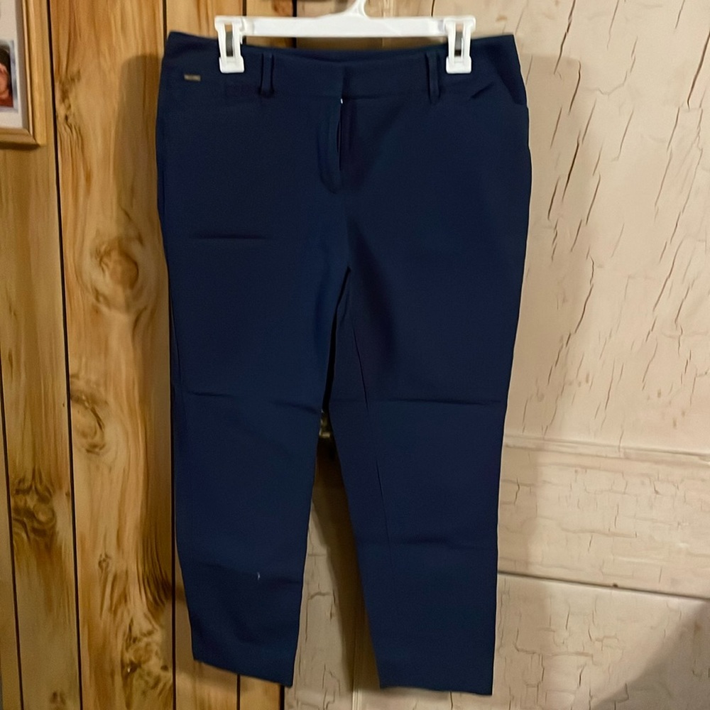White House Black Market the Slim Ankle pant 10P navy